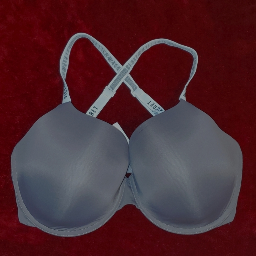 Victoria's Secret T- Shirt Lightly Lined Demi Convertable Signature Bra